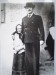 můj děda Antonín se svojí matkou na zápraží domu v Zásmukách